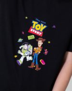 تیشرت پنبه چاپی پسرانه طرح toy مشکی